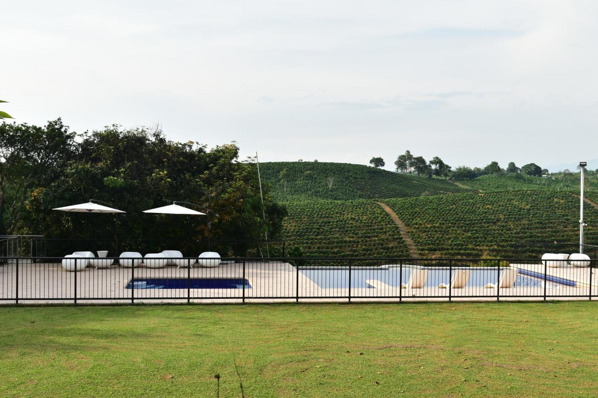 Finca Hotel Los Girasoles Монтенегро Экстерьер фото