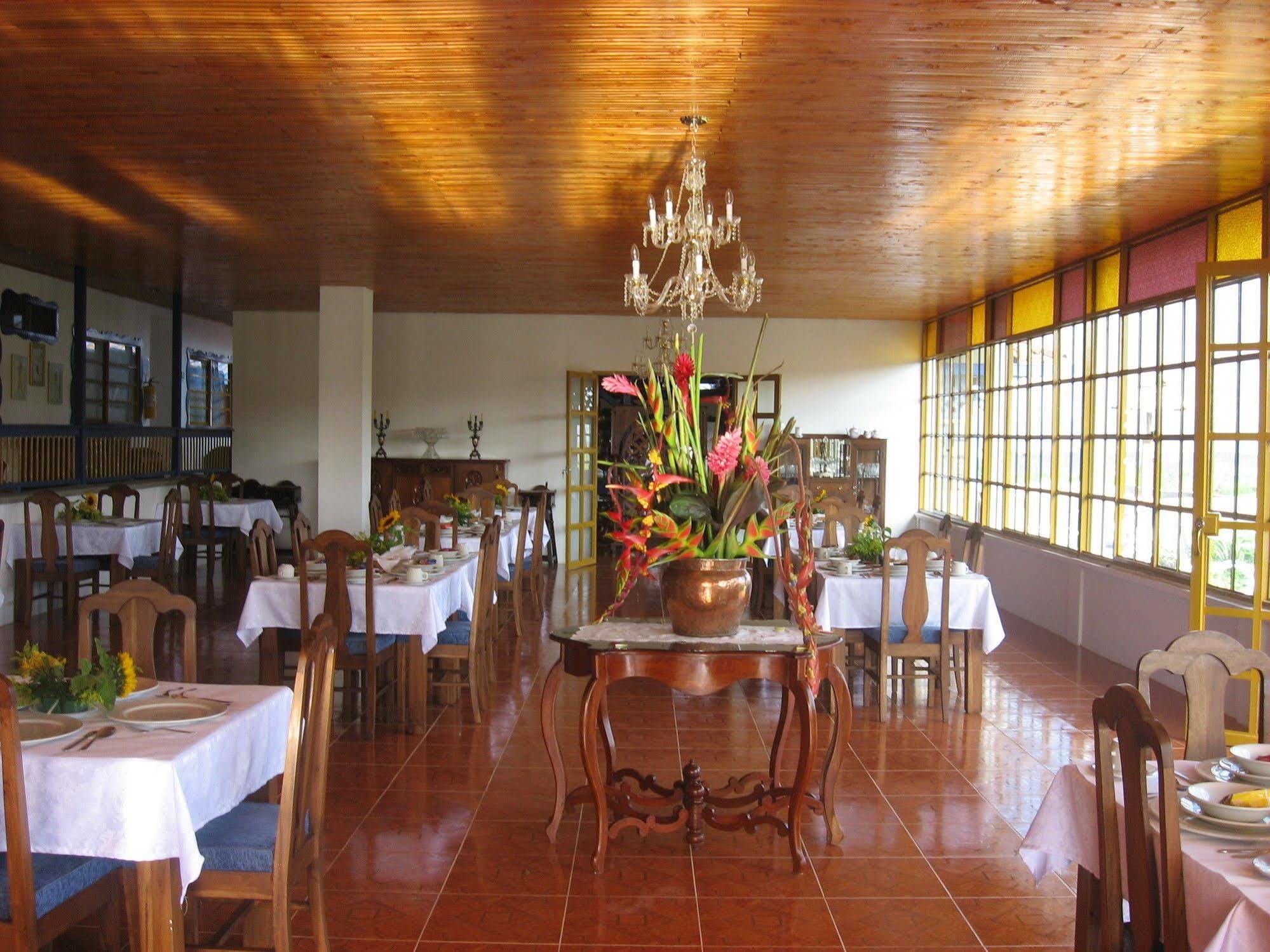 Finca Hotel Los Girasoles Монтенегро Экстерьер фото